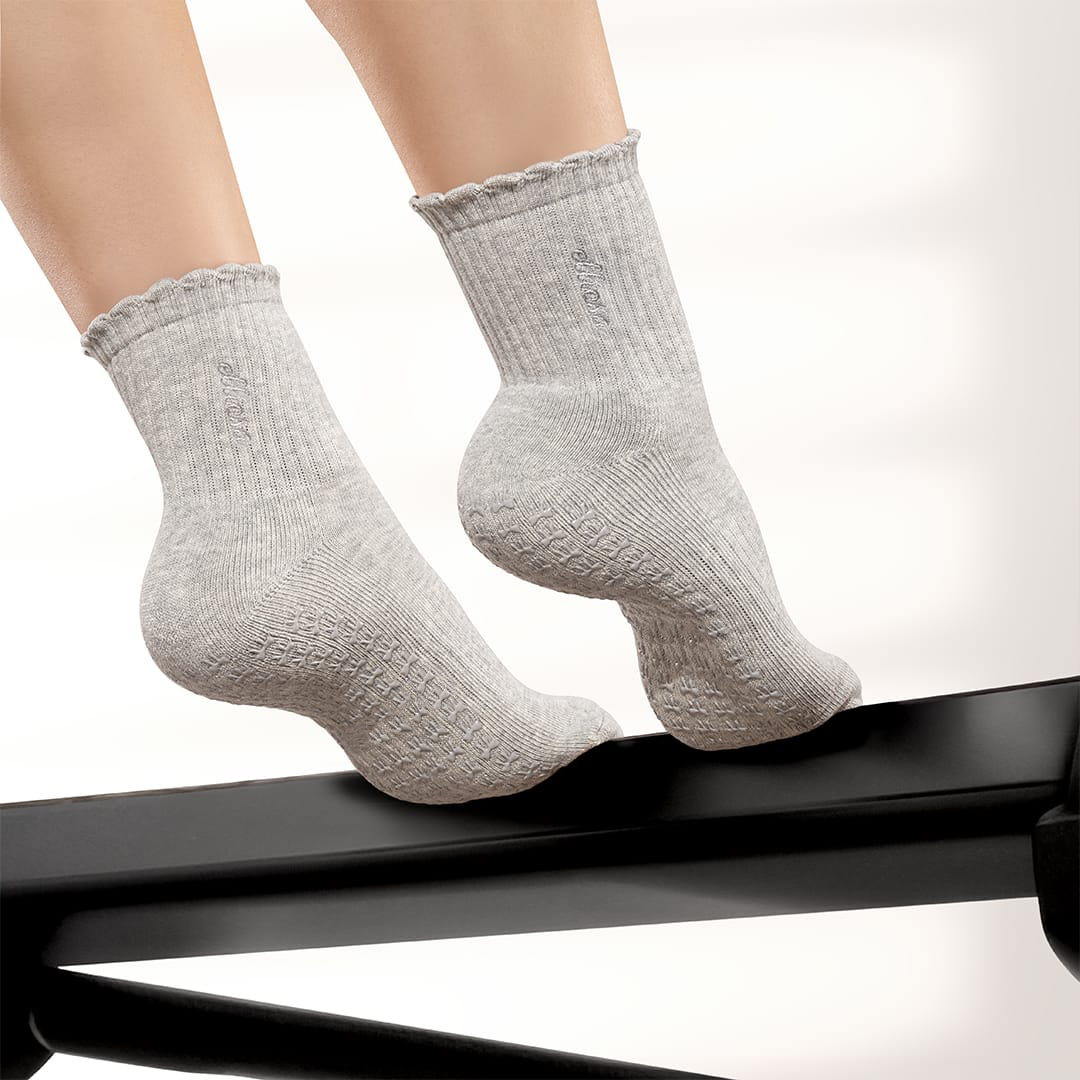 Pilates Socks Dual-Direction Grip Socks - Grey
