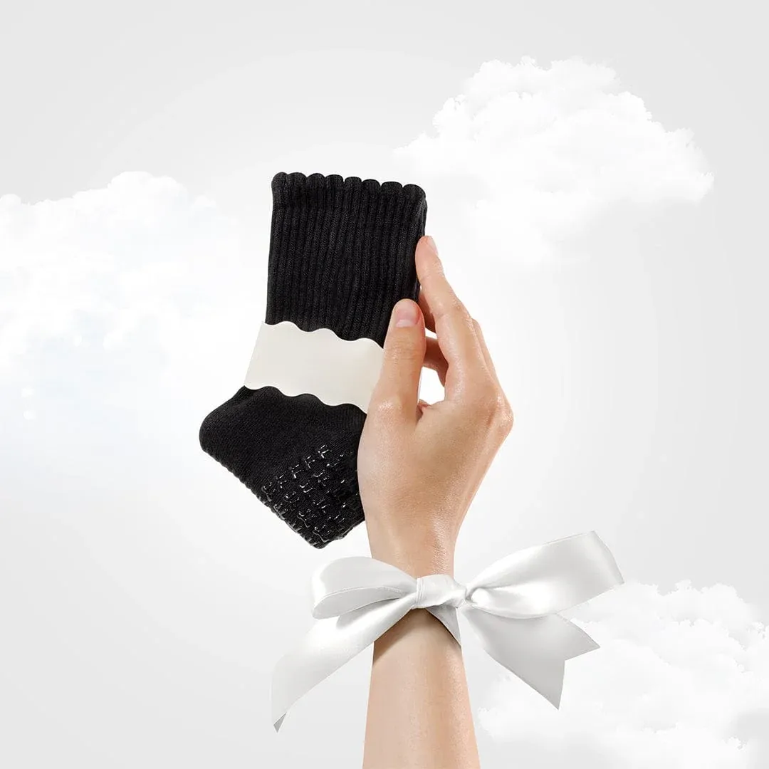 Pilates Socks Standard Grip Socks - 5 Pairs Of Mixed Styles - Black/White/Pink/Blue/Yellow