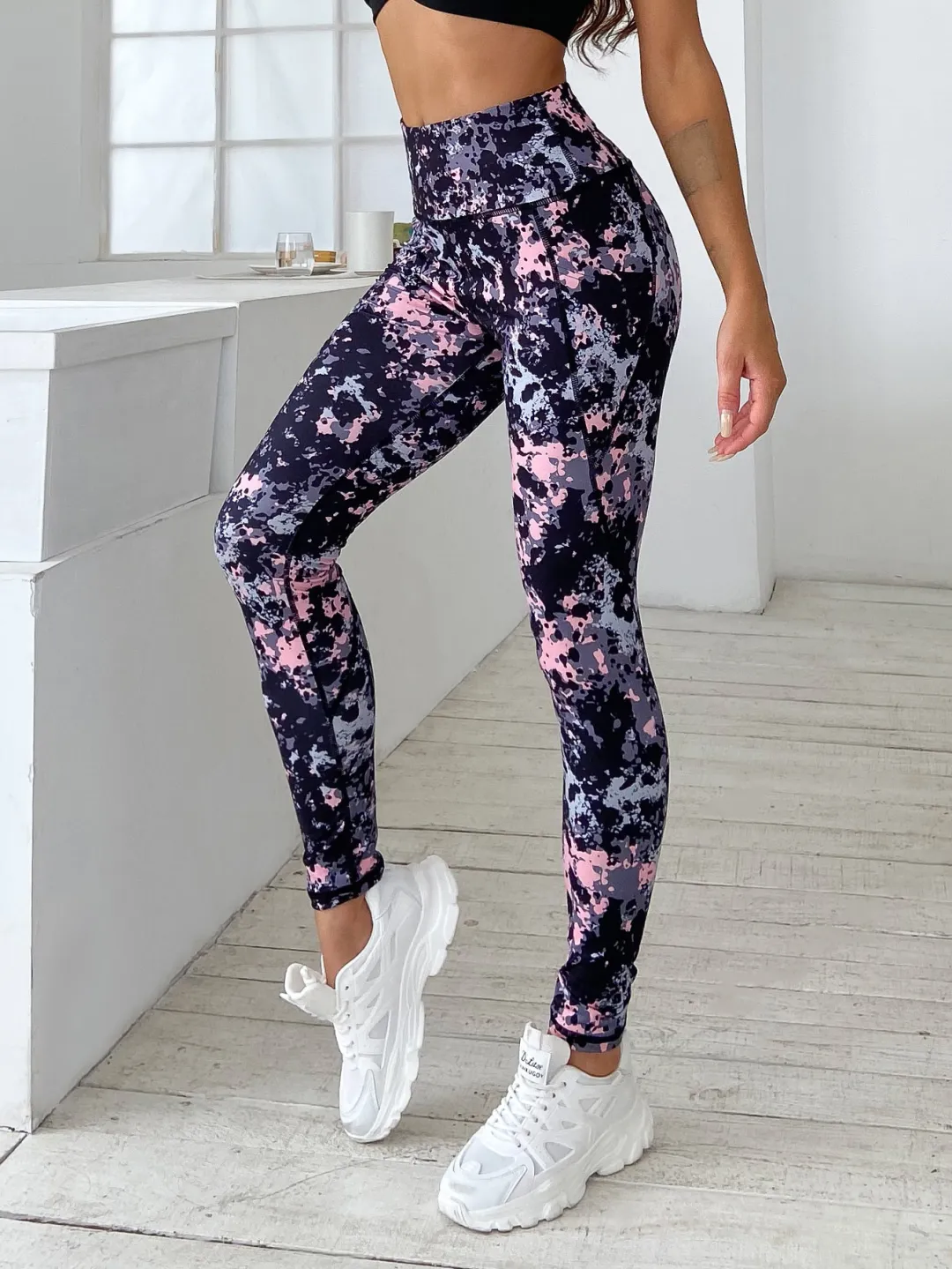 2026 New Fashion Women High Waist Elastic Fitness Leggings Disorderly Flowers Print Skinny Yoga Pants With Pockets