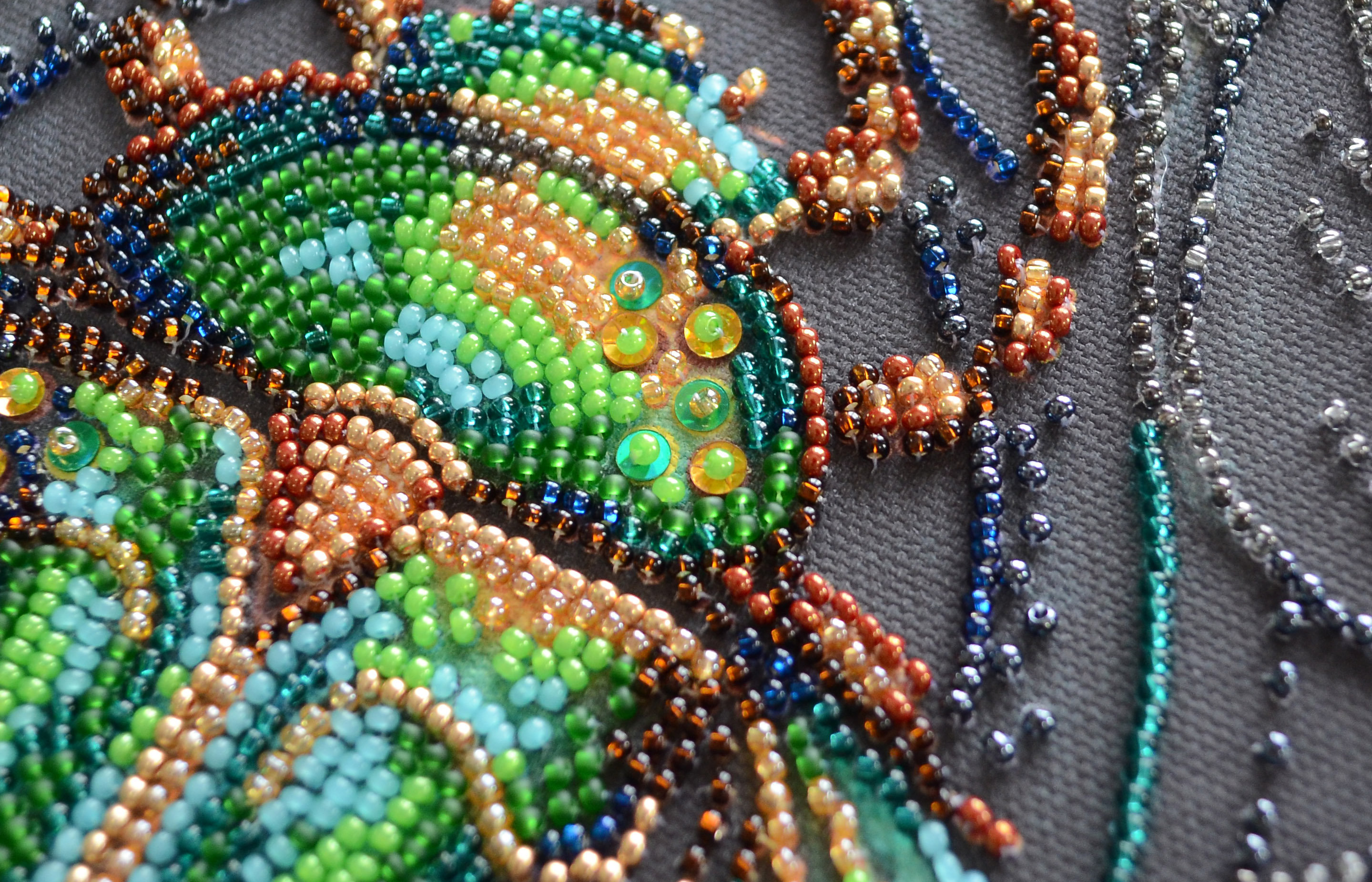 Dark Gothic Scarab Beetle Beaded Art DIY Kit – Emerald Insect Bead Embroidery Picture, Framed Wall Hanging Home Decor for Study & Bedroom