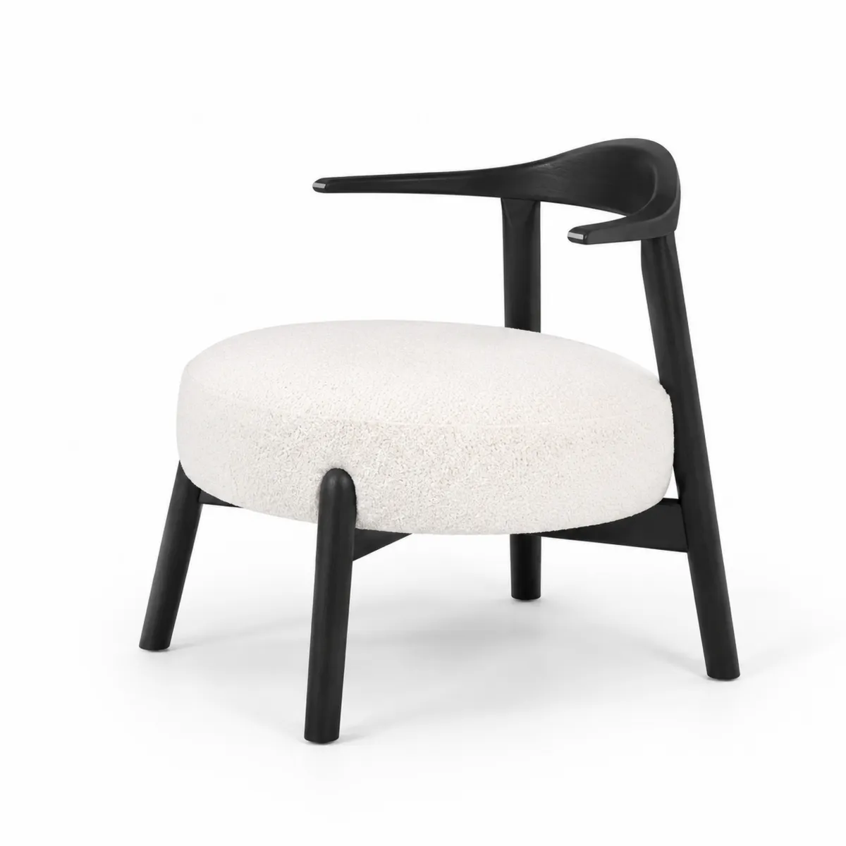 Silla de madera con tapicería de bouclé