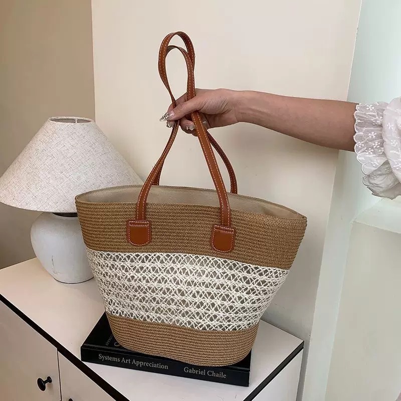Summer handbag seaside tote bag large-capacity woven single-shoulder bag rattan woven straw bag bucket bag