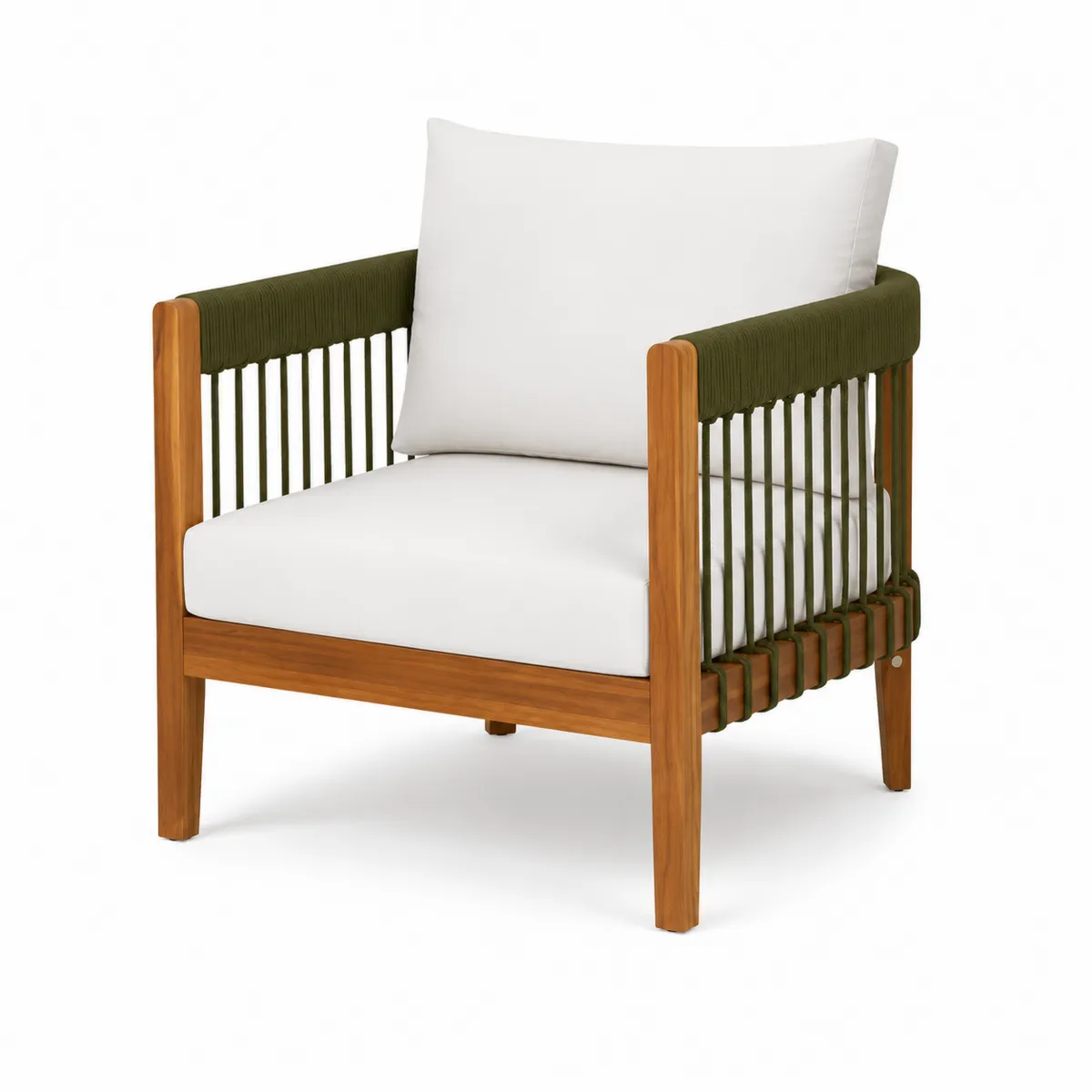 Fauteuil en bois et corde avec coussins blancs