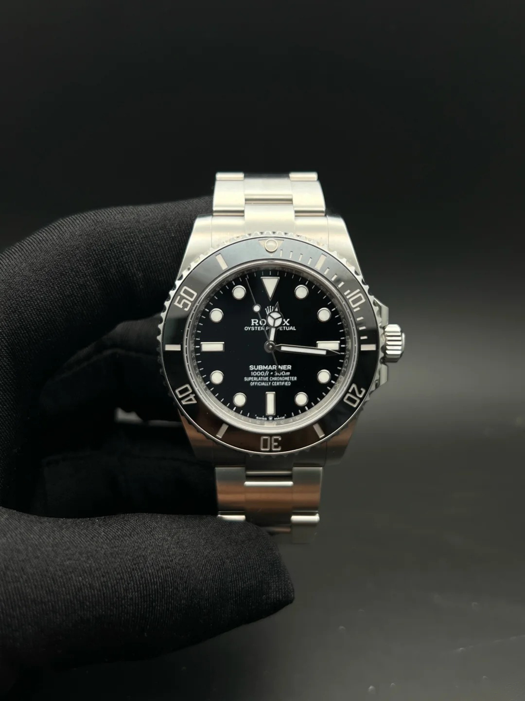 ROLEX Submariner 124060 Herrenarmbanduhr – 41 mm Automatik Luxus Taucheruhr aus Edelstahl | Zeitloses Design & Ikonischer Stil