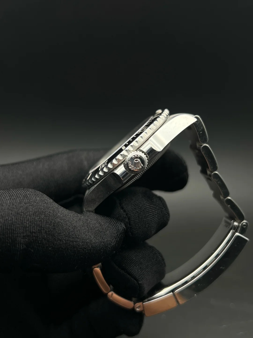 ROLEX Submariner 124060 Herrenarmbanduhr – 41 mm Automatik Luxus Taucheruhr aus Edelstahl | Zeitloses Design & Ikonischer Stil