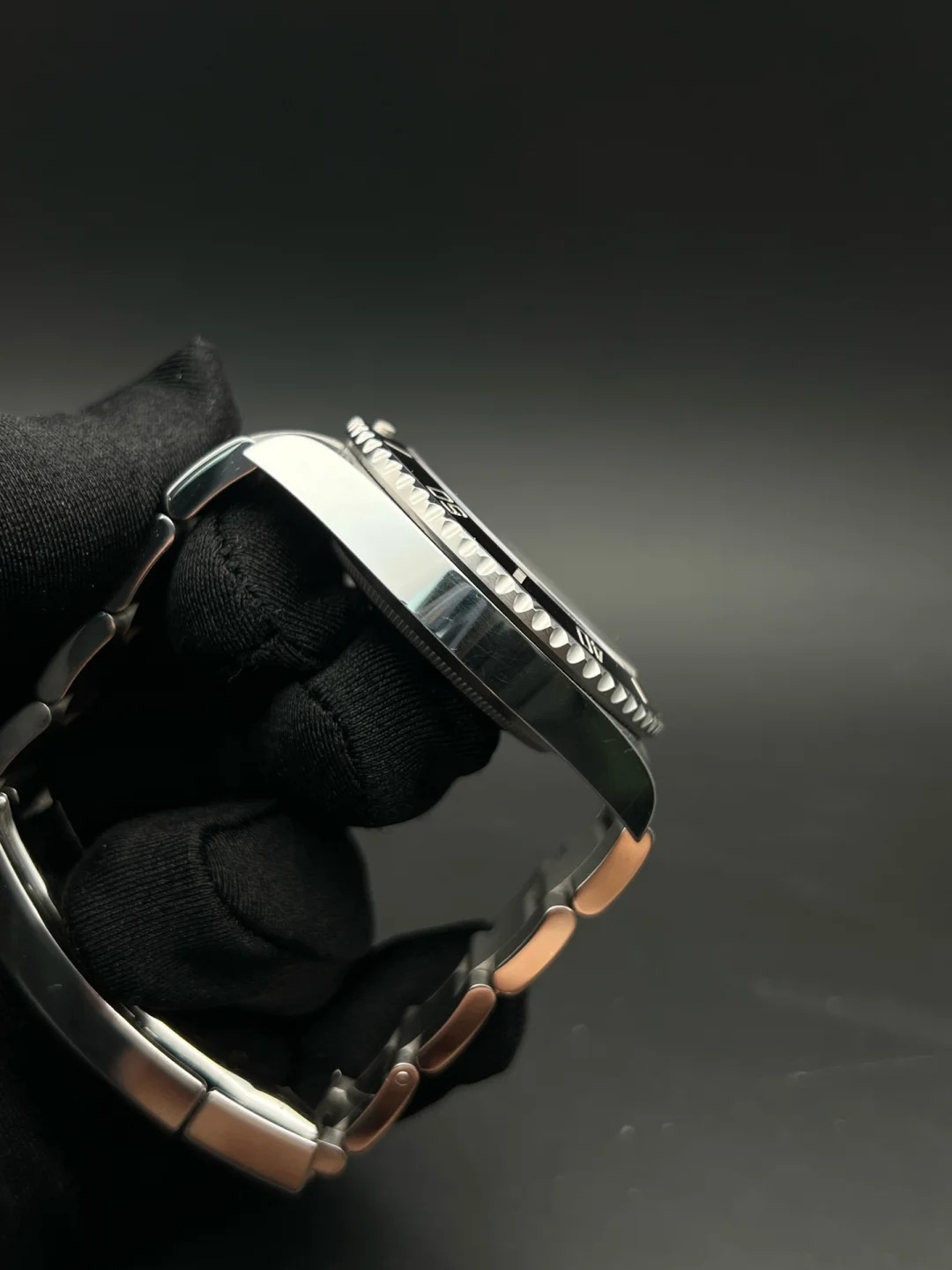 ROLEX Submariner 124060 Herrenarmbanduhr – 41 mm Automatik Luxus Taucheruhr aus Edelstahl | Zeitloses Design & Ikonischer Stil