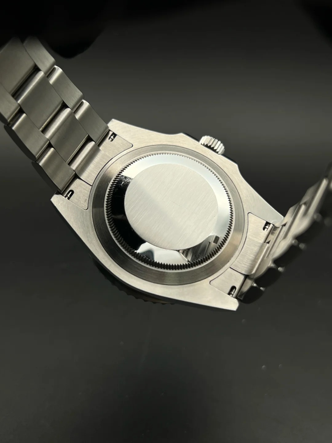 ROLEX Submariner 124060 Herrenarmbanduhr – 41 mm Automatik Luxus Taucheruhr aus Edelstahl | Zeitloses Design & Ikonischer Stil