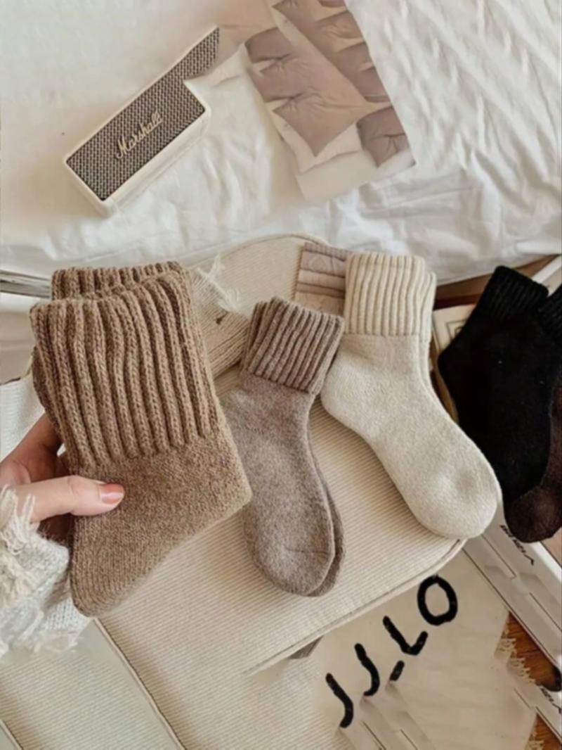 Nyzfexk Women's Solid Mid-calf Socks, Casual Soft Comfy Warm Socks for Fall & Winter, Women's Socks for Daily Wear