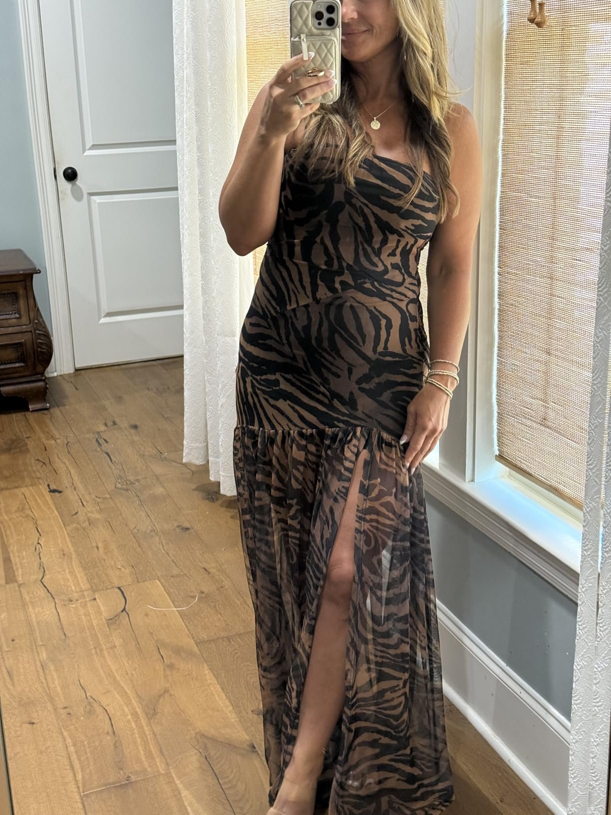 Flattering date night dress