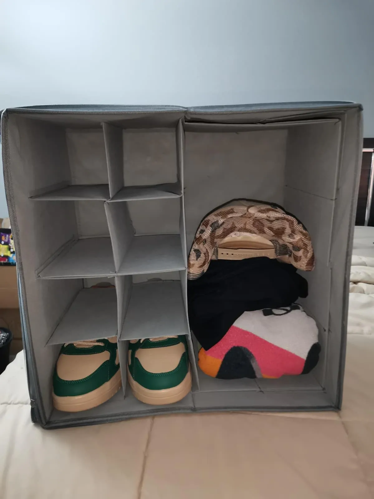 ordentliche Box, sehr nützlich.