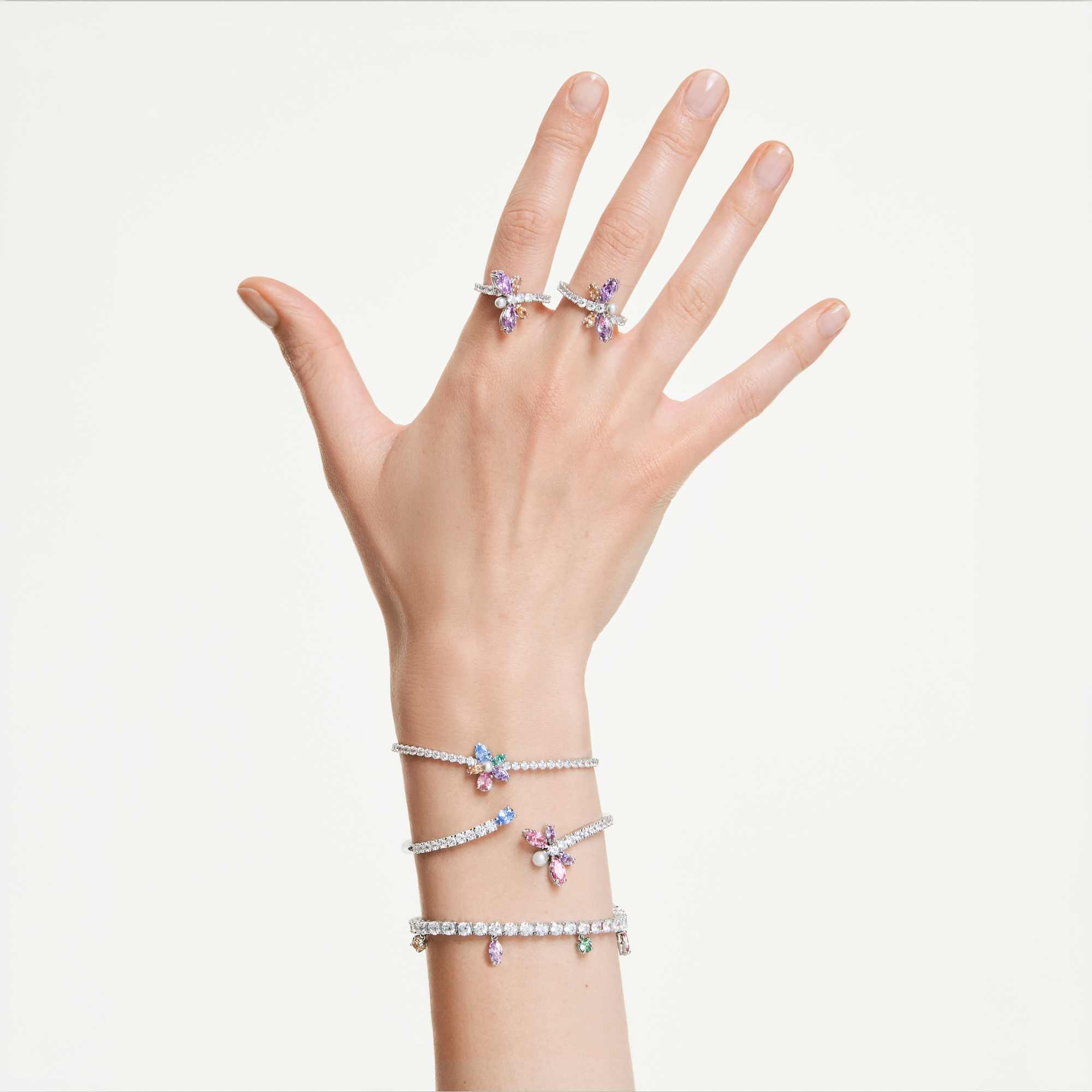 Ariana Grande x Swarovski Motivring