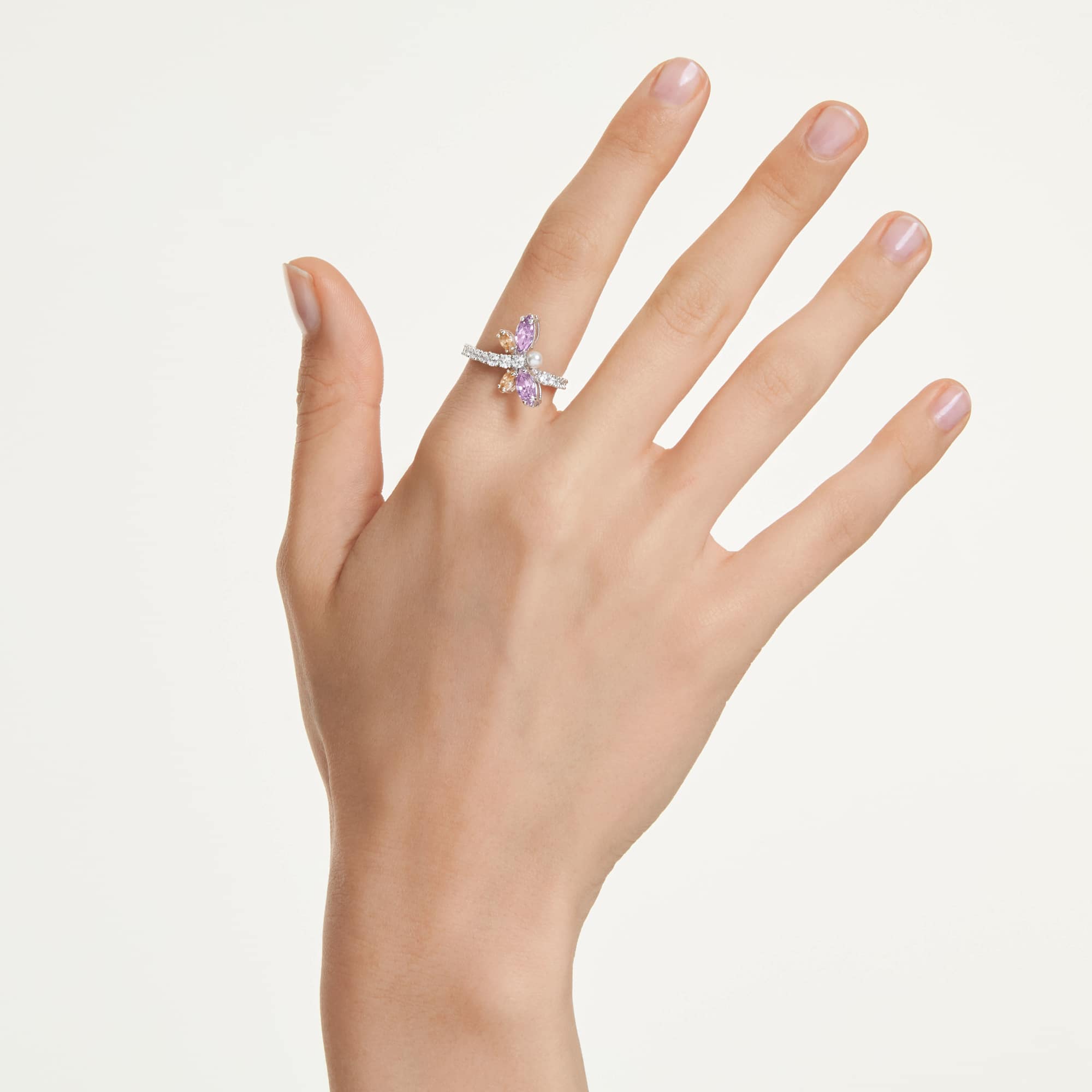 Ariana Grande x Swarovski Motivring