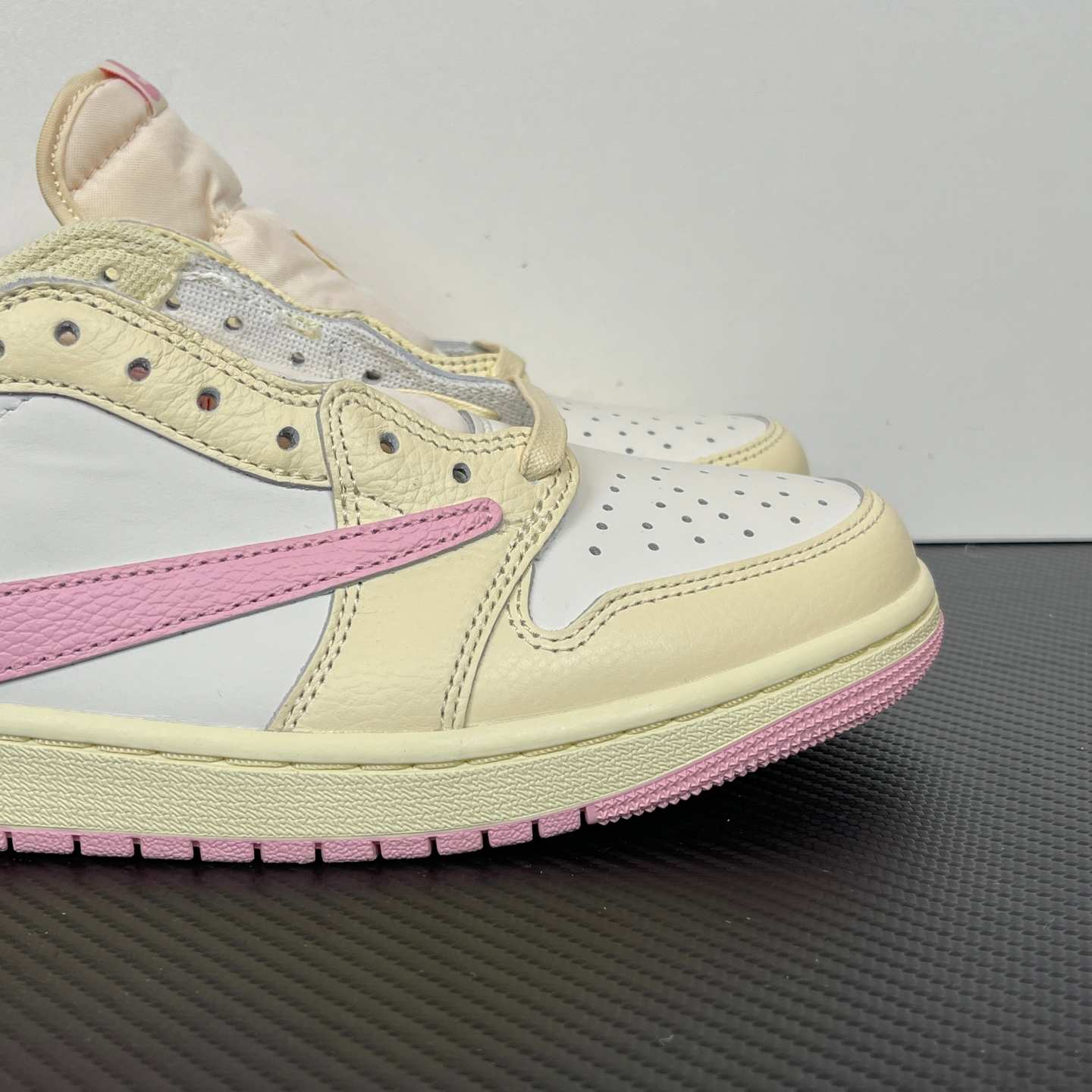 Travis Scott x Air Jordan 1 Low OG SP “Sail Pink” Reverse Swoosh Low-Top Sneakers