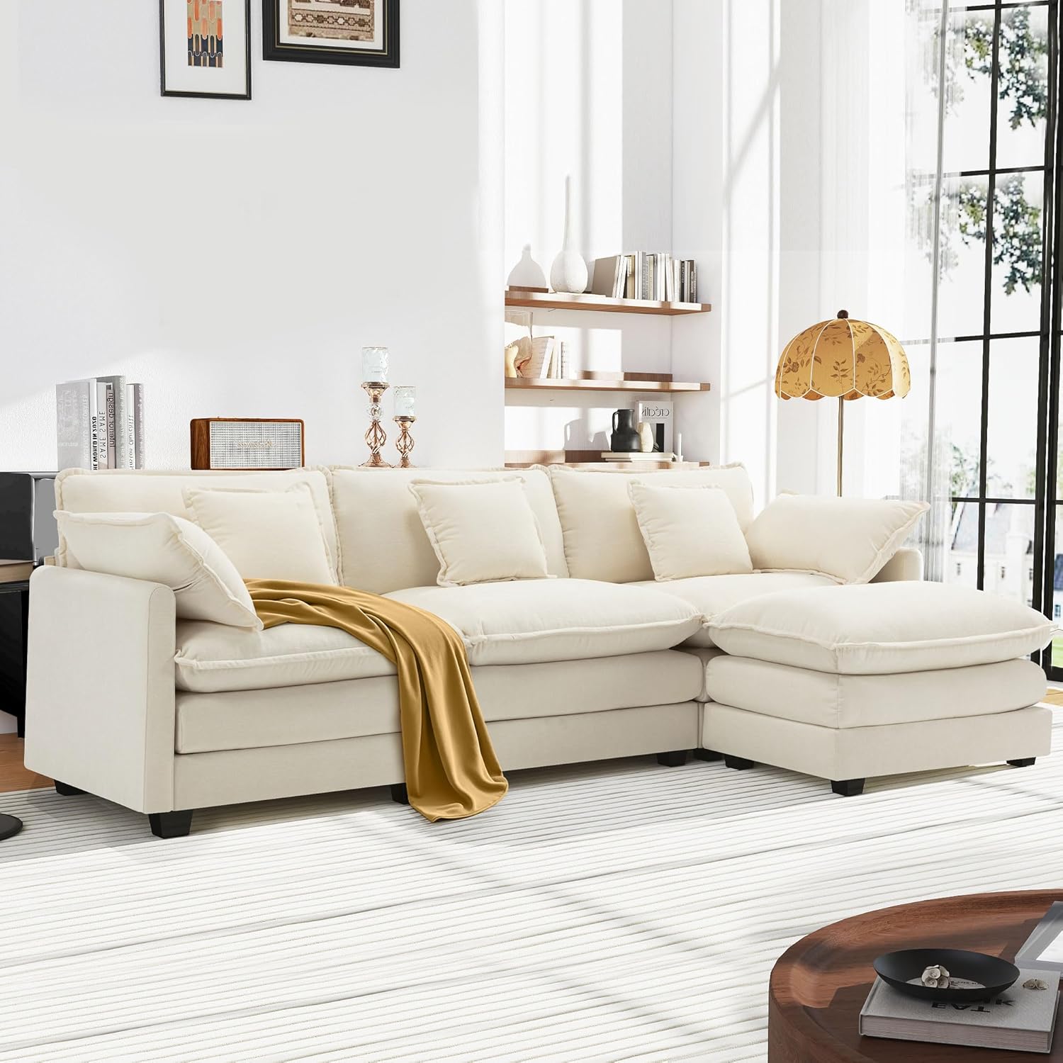 Modulares Cloud Ecksofa - Viersitzer in L Form mit Ottomane - Atmungsaktiver Chenillestoff mit Armlehnen und Dekokissen - Beige für modernes Wohnzimmer-Nestmyio