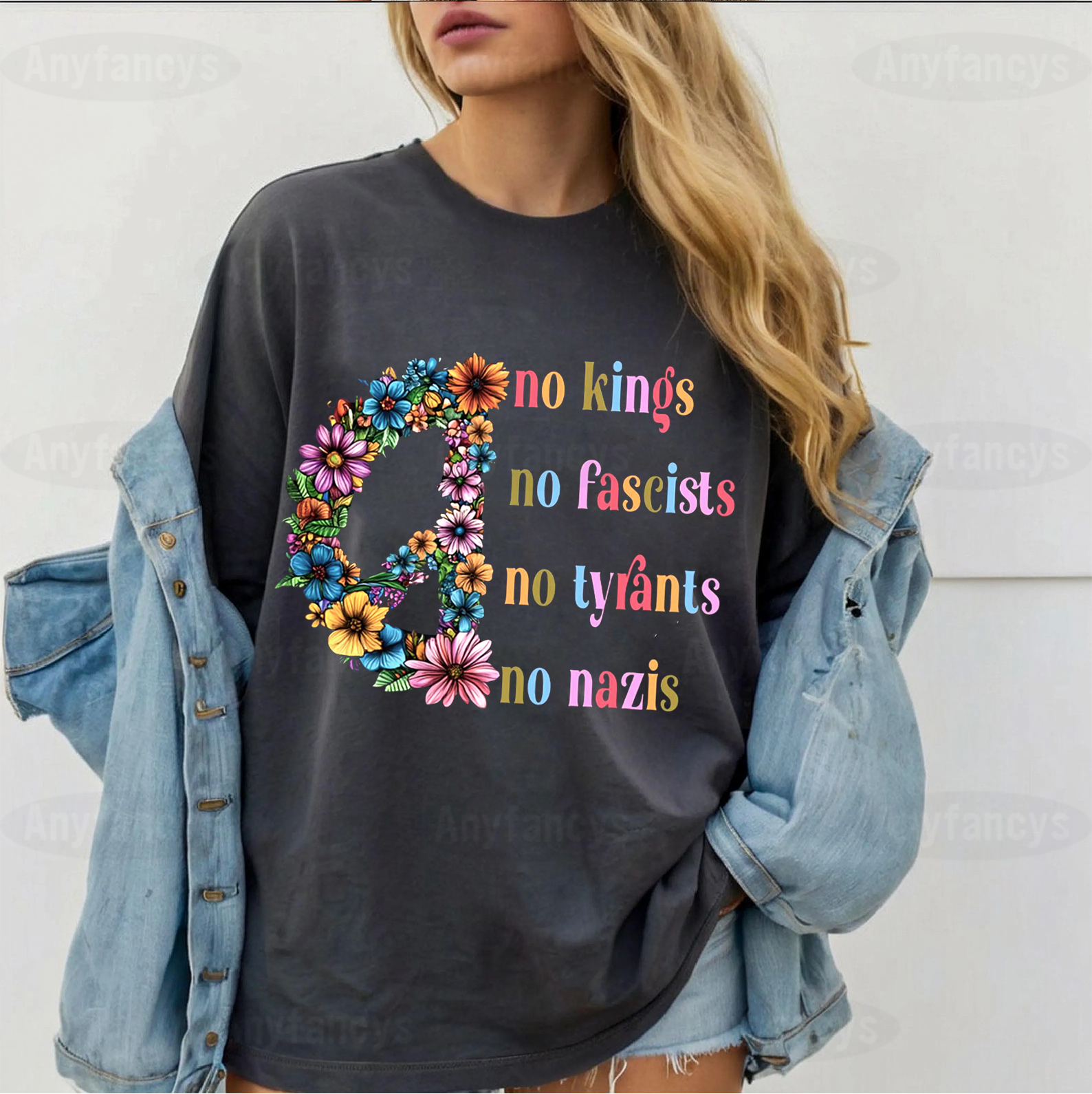 No Kings in America Unisex T-shirt