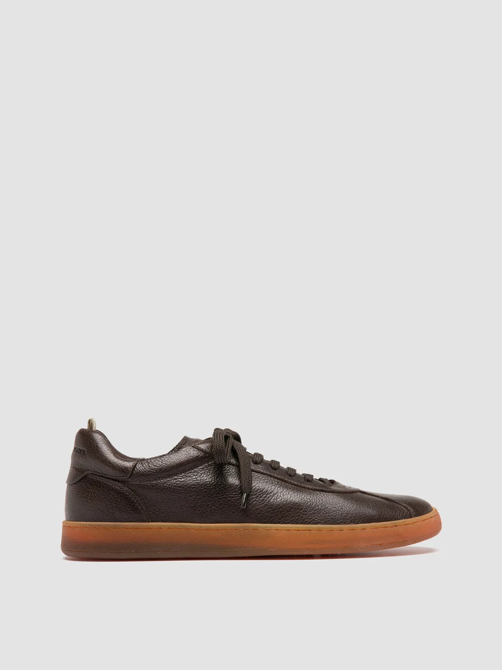 Braune Sneaker aus Leder