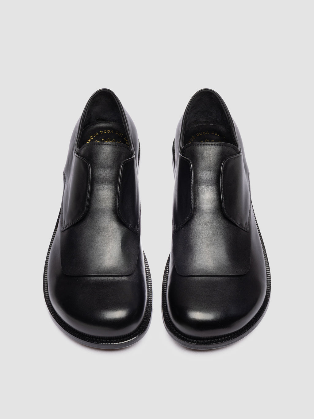 Schwarze Derbyschuhe aus Leder