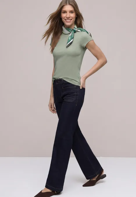 Basic T-Shirt mit Turtle Neck