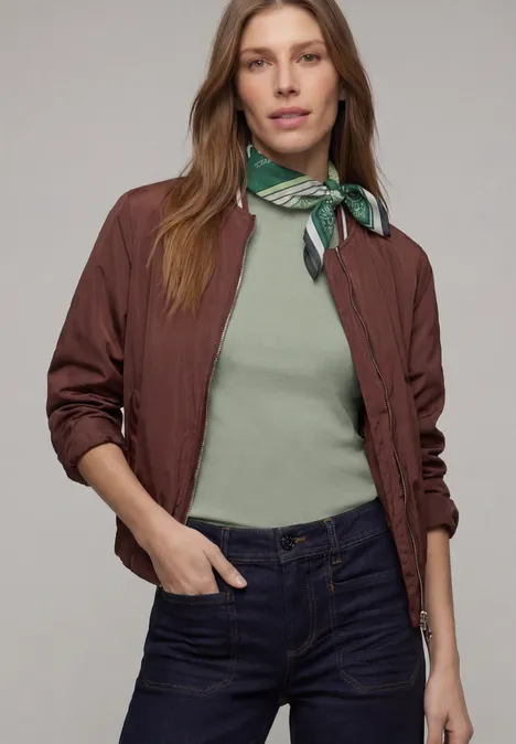 Basic T-Shirt mit Turtle Neck