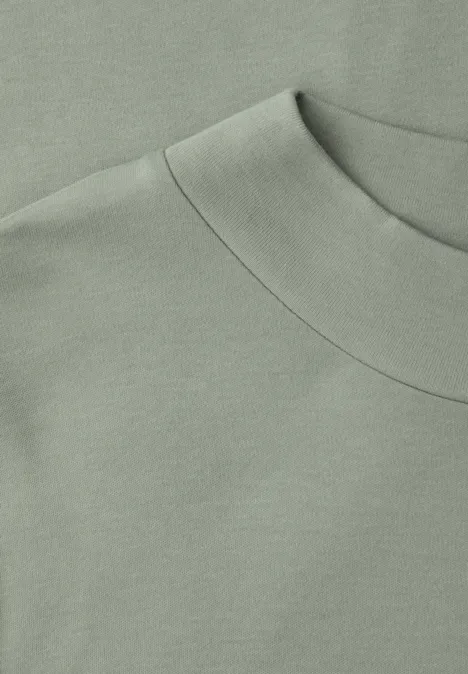Basic T-Shirt mit Turtle Neck