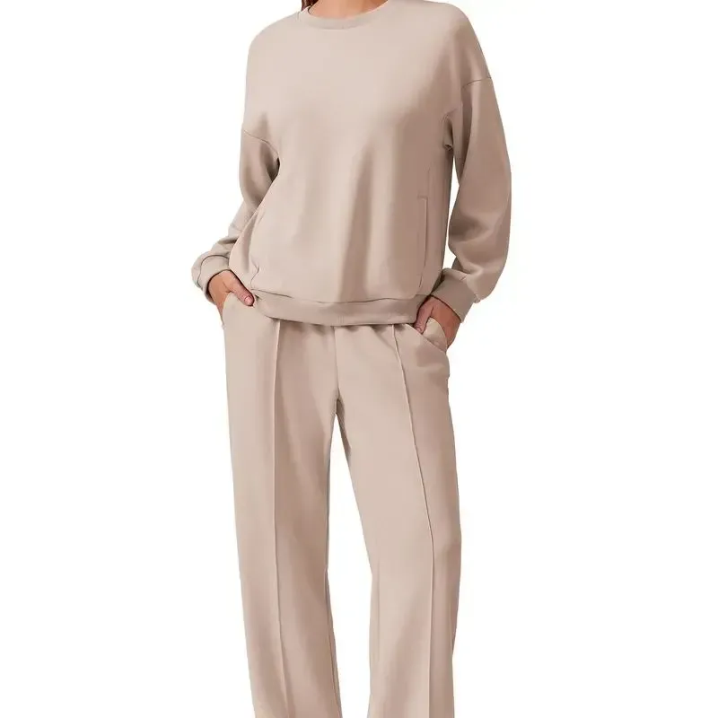 2-Piece Sweatshirt & Pants Set – Comfy Travel or Home Outfit