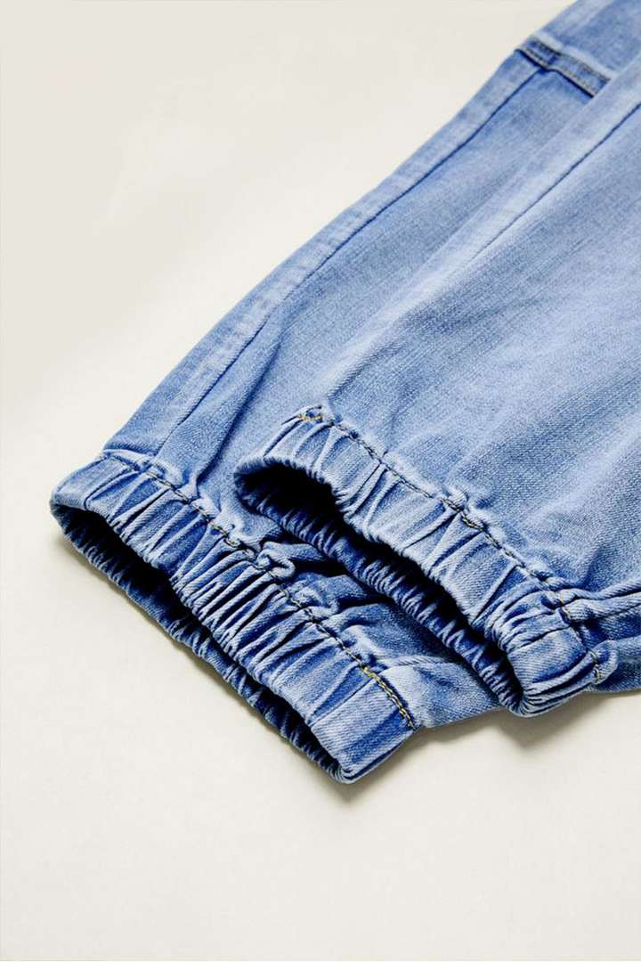 Multi Pocket Button Fly Mid Rise Straight Leg Jeans Without Belt gallery 8