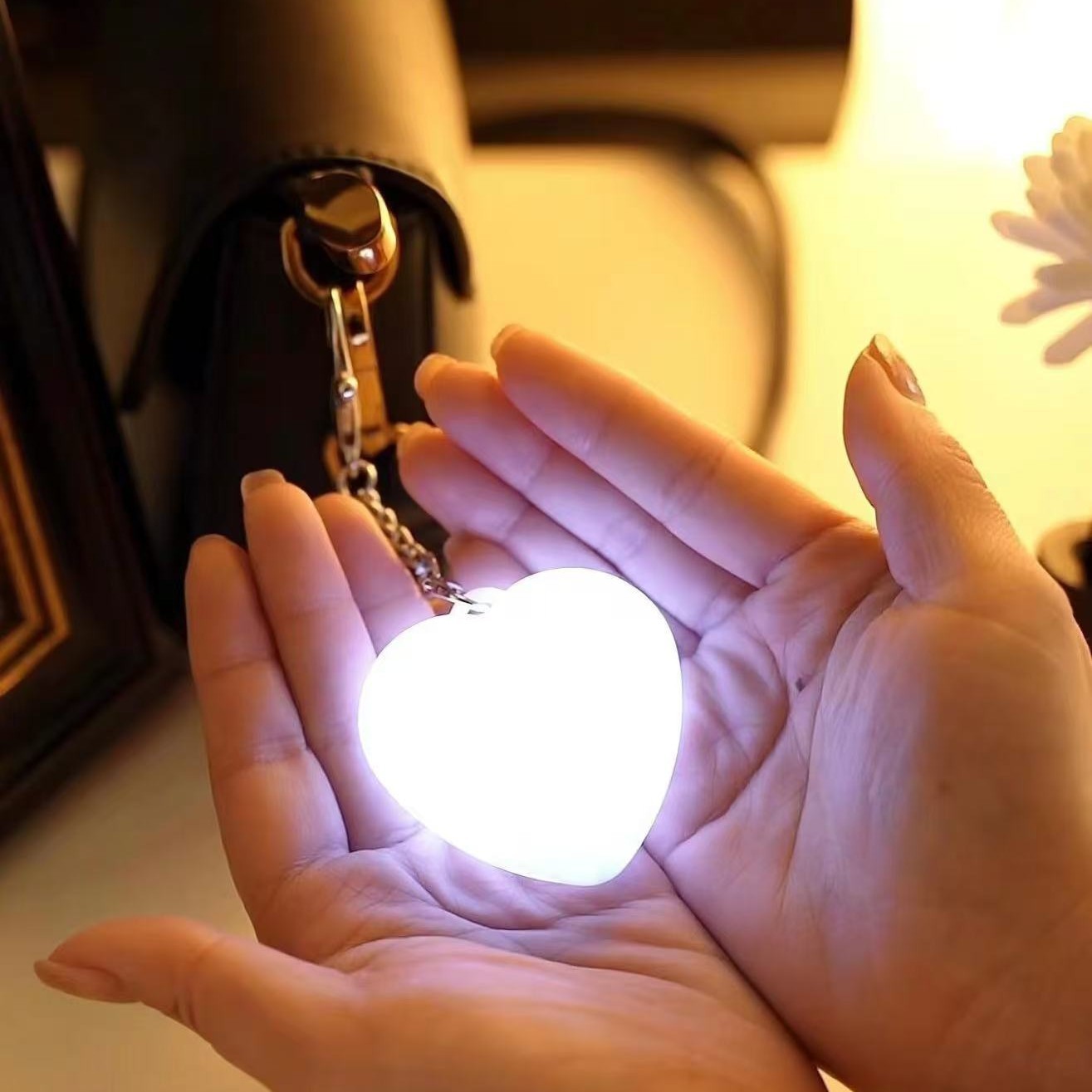 LED keychain light with automatic sensor❤️