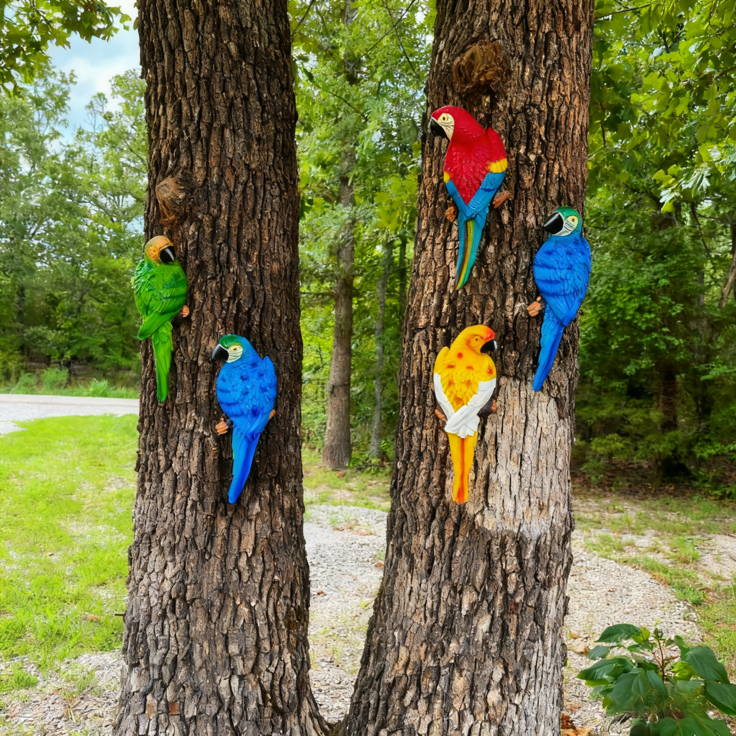 Handmade Resin Parrot Outdoor Garden Statue – Realistic Tropical Bird Decor