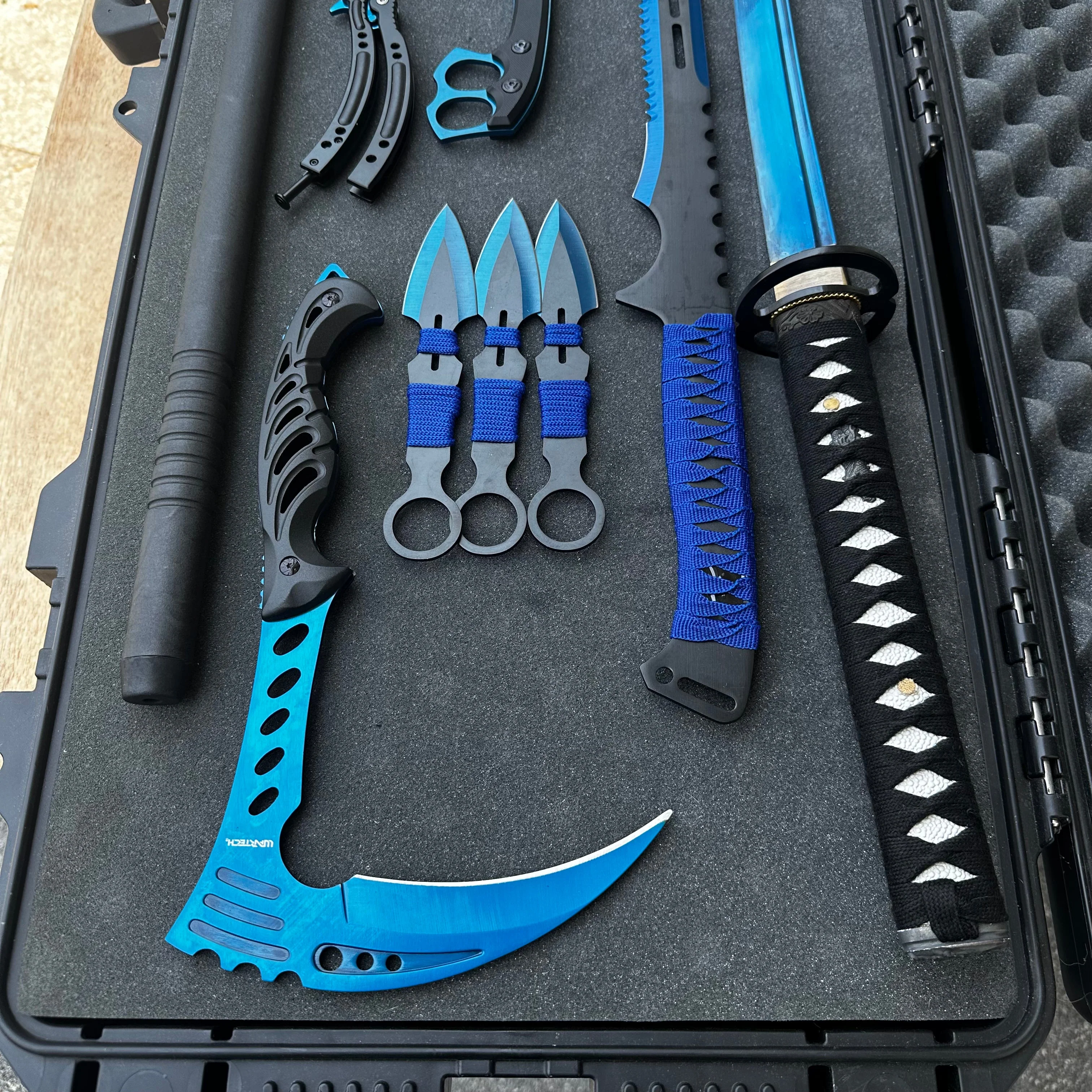 Blue Sub Zero 16 Piece Mega Tactical Knife Set