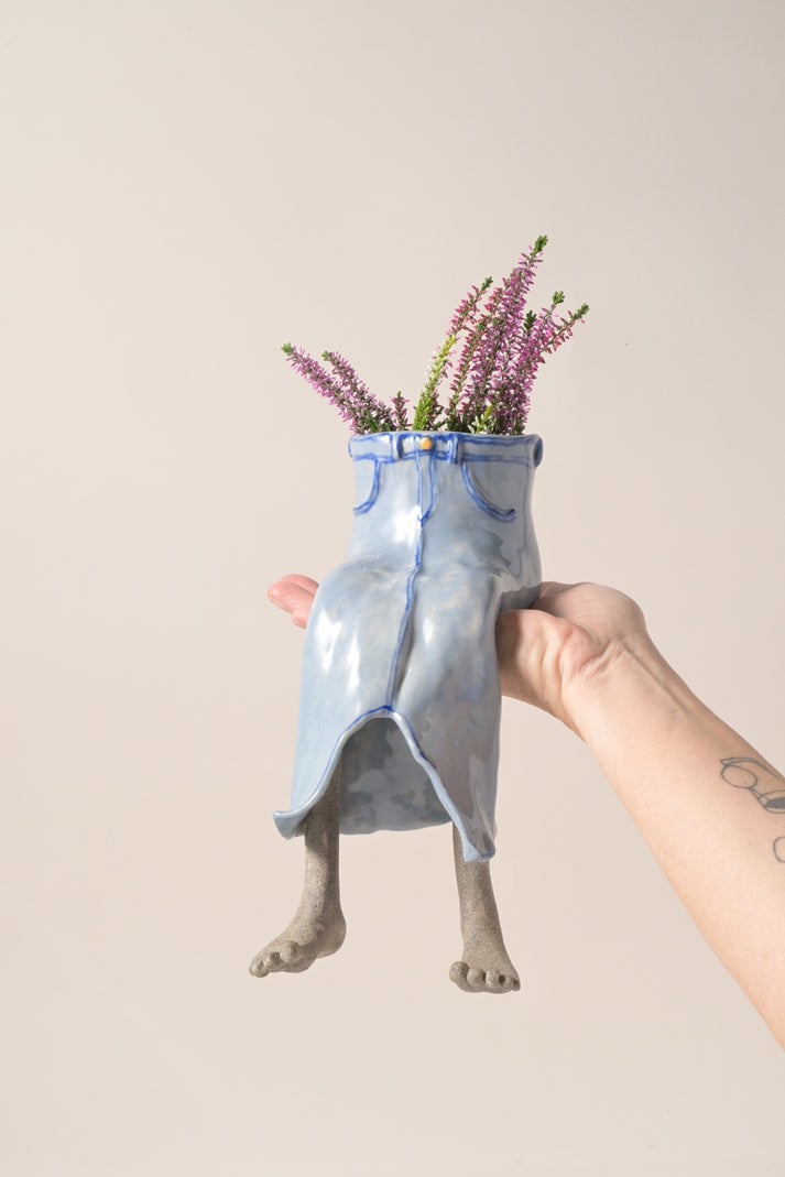 👖 The Hanging Legs Family™ Whimsical Hanging Legs Planter – Cute & Funny Home Decor