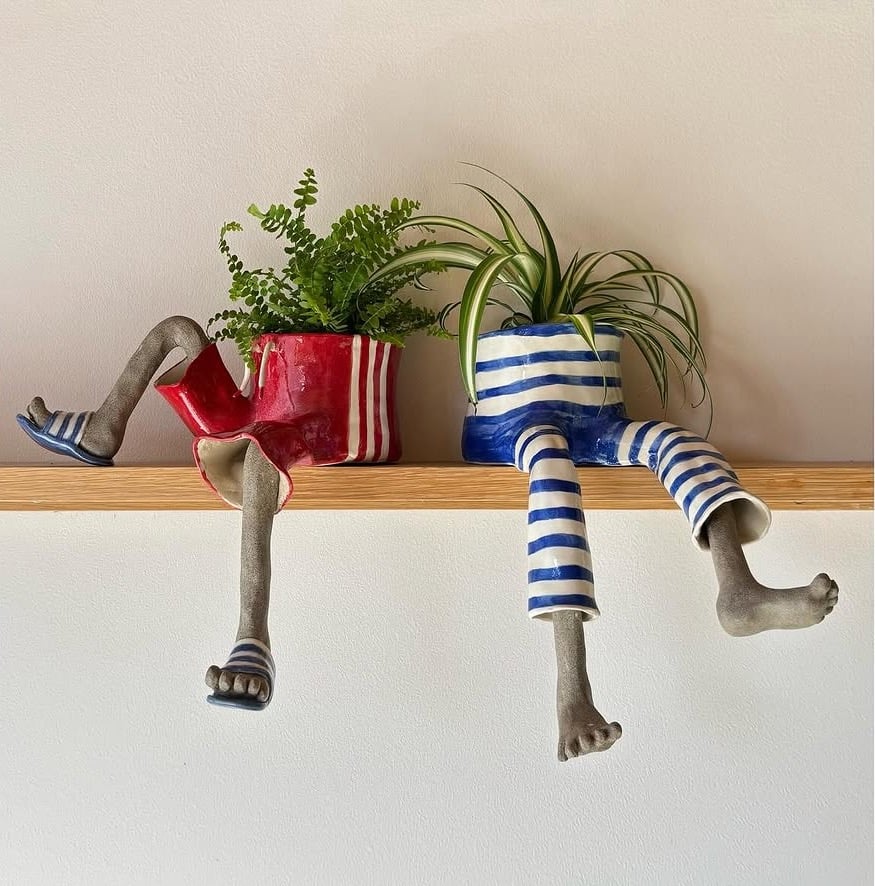 👖 The Hanging Legs Family™ Whimsical Hanging Legs Planter – Cute & Funny Home Decor