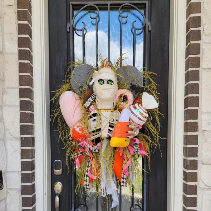 Cute Mummy Wreath