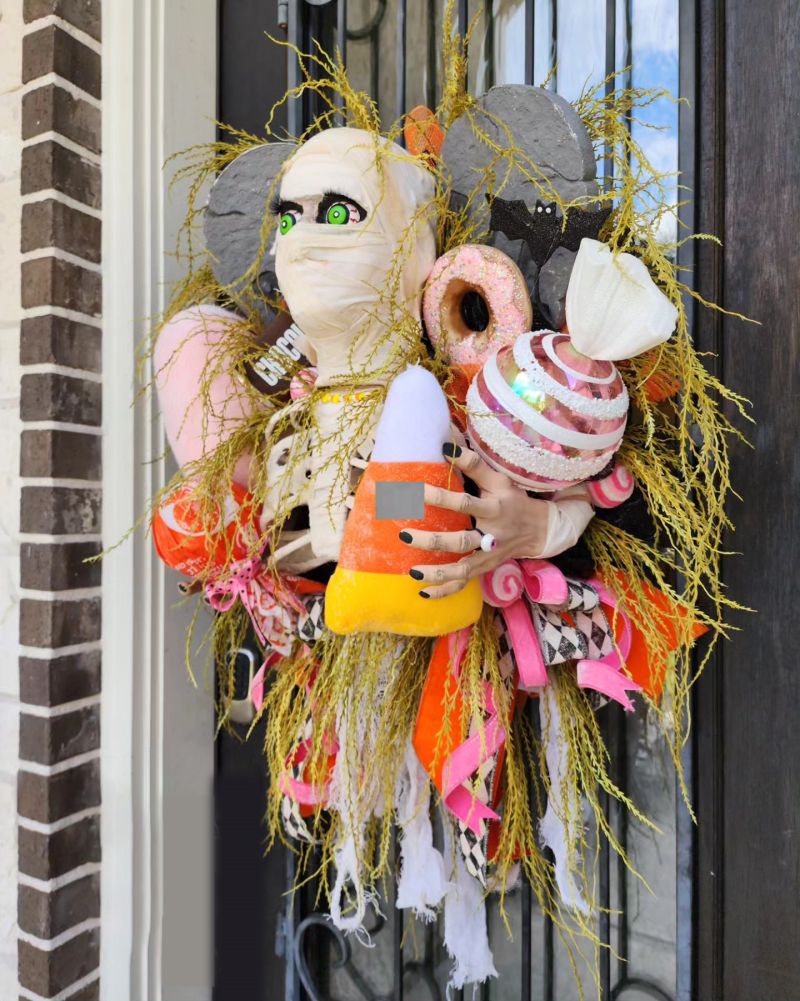 Cute Mummy Wreath
