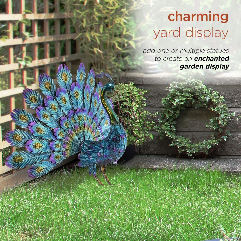 Metal Peacock Garden Statue