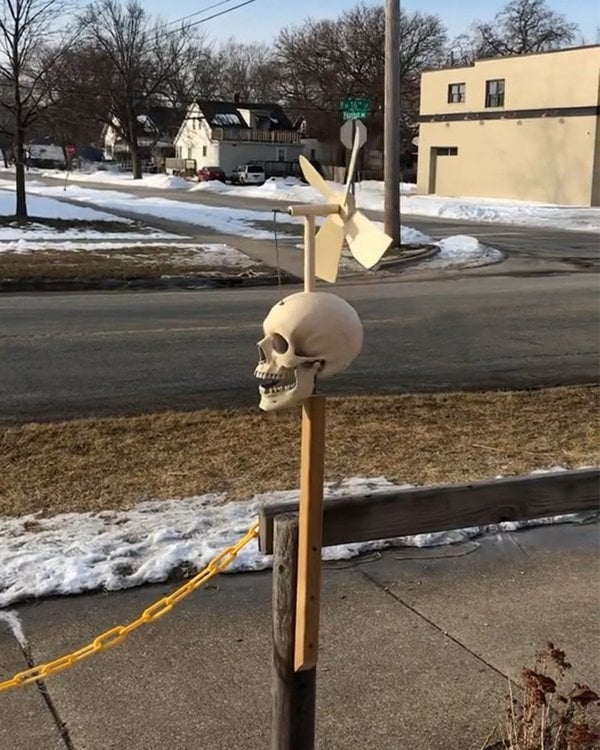 【Halloween hot sale 70% OFF】Iron Skull Whirligig - Garden Decor