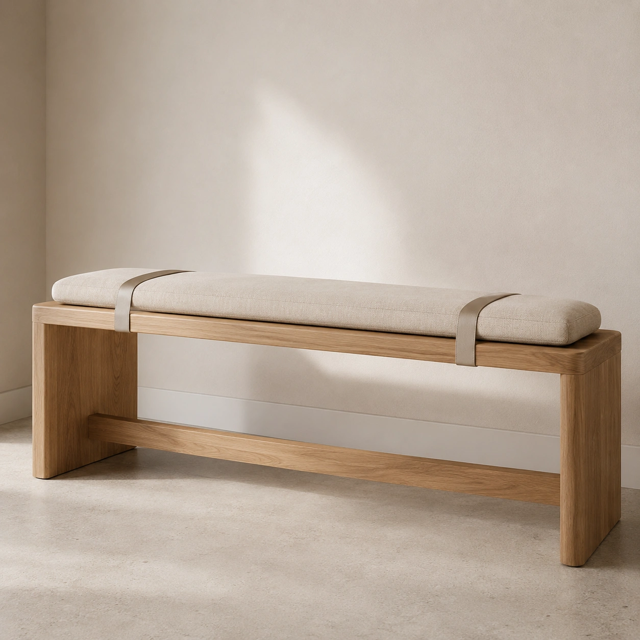 Banc minimaliste bois clair et coussin beige-casaelvo