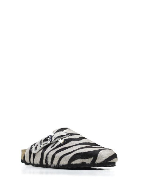 Maria-Closed Sandal in White Animal Print