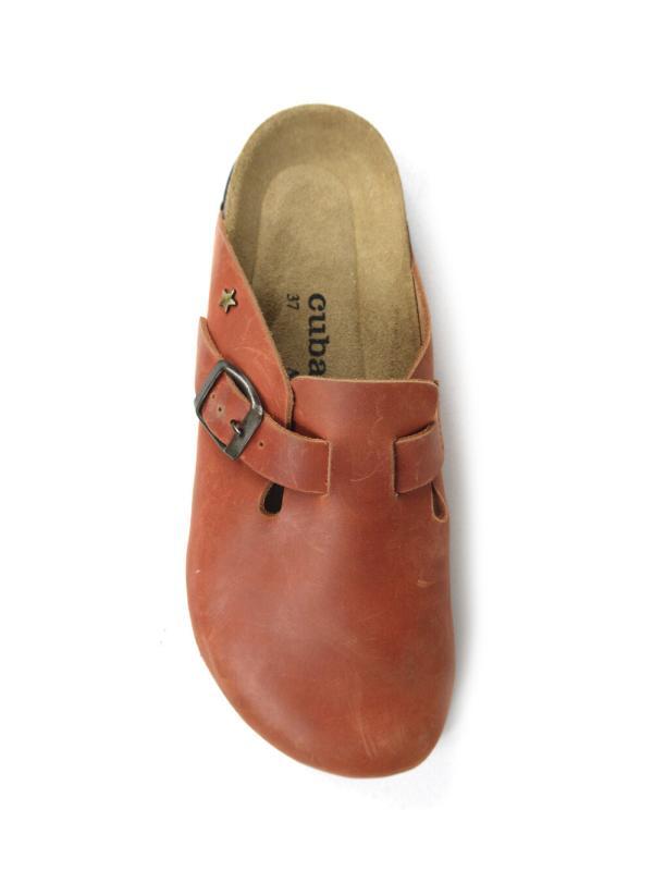 Maria-Closed Sandal in Orange Leather