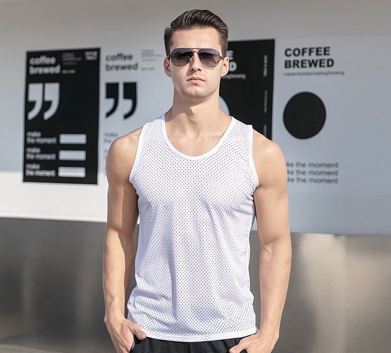 👕【3-dielna sada】Pánske ležérne tričká vyrobené z chladivého hodvábneho materiálu ✅ Ľahké, priedušné a rýchloschnúce
