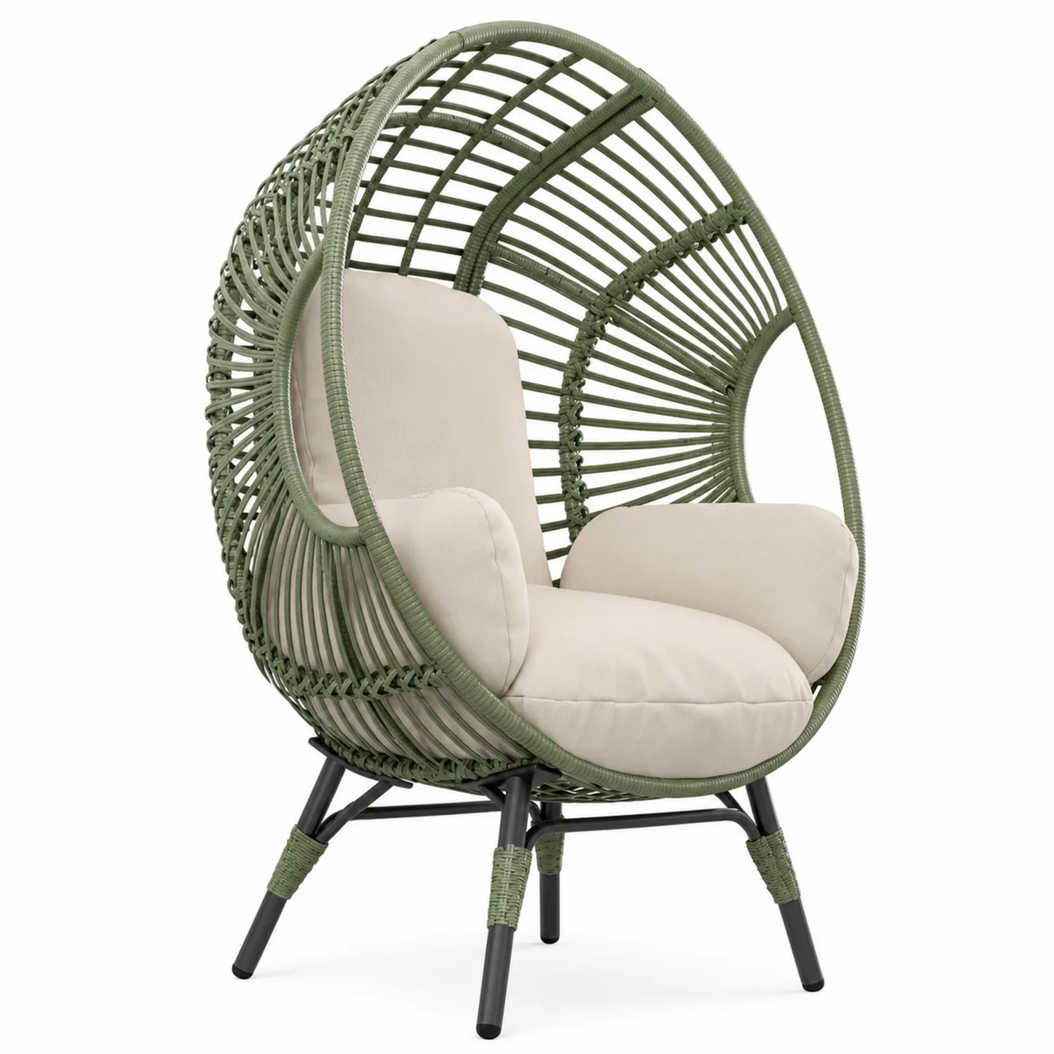Sillón de exterior en ratán verde y cojines beige