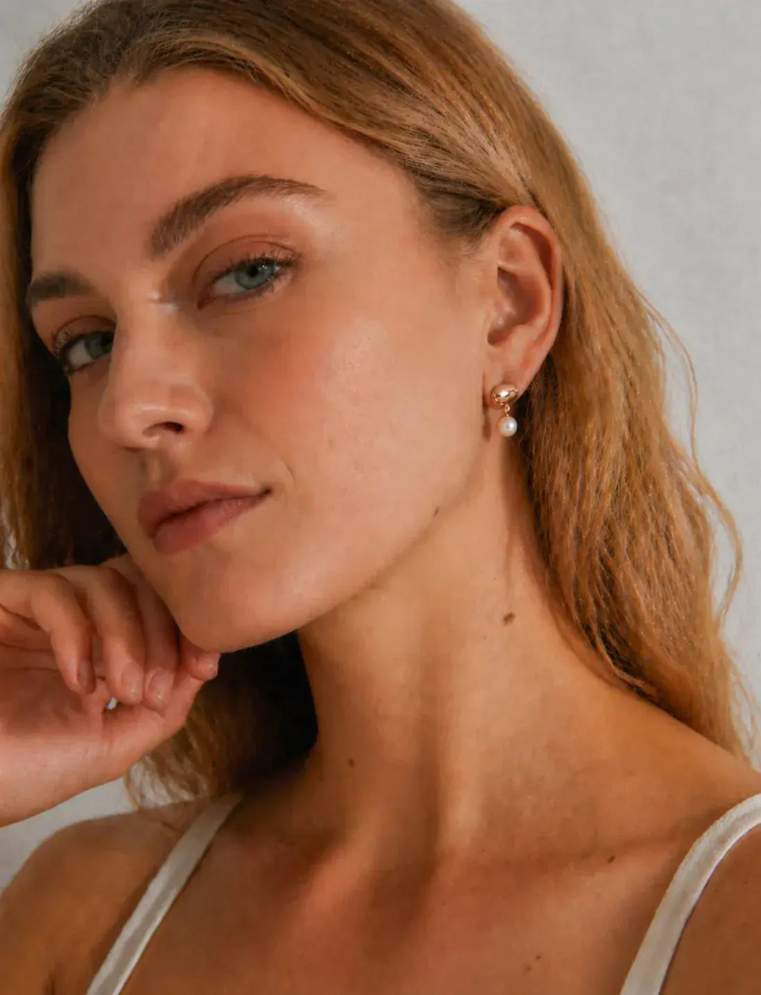 S925 Sterling Silver Natural Pearl Drop Stud Earrings Gold Irregular Beauty Pearl
