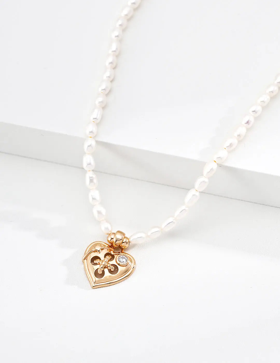 Freshwater Pearl Necklace Gold Fleur Heart CZ Pendant 925 Silver 38cm Irregular Beauty Pearl