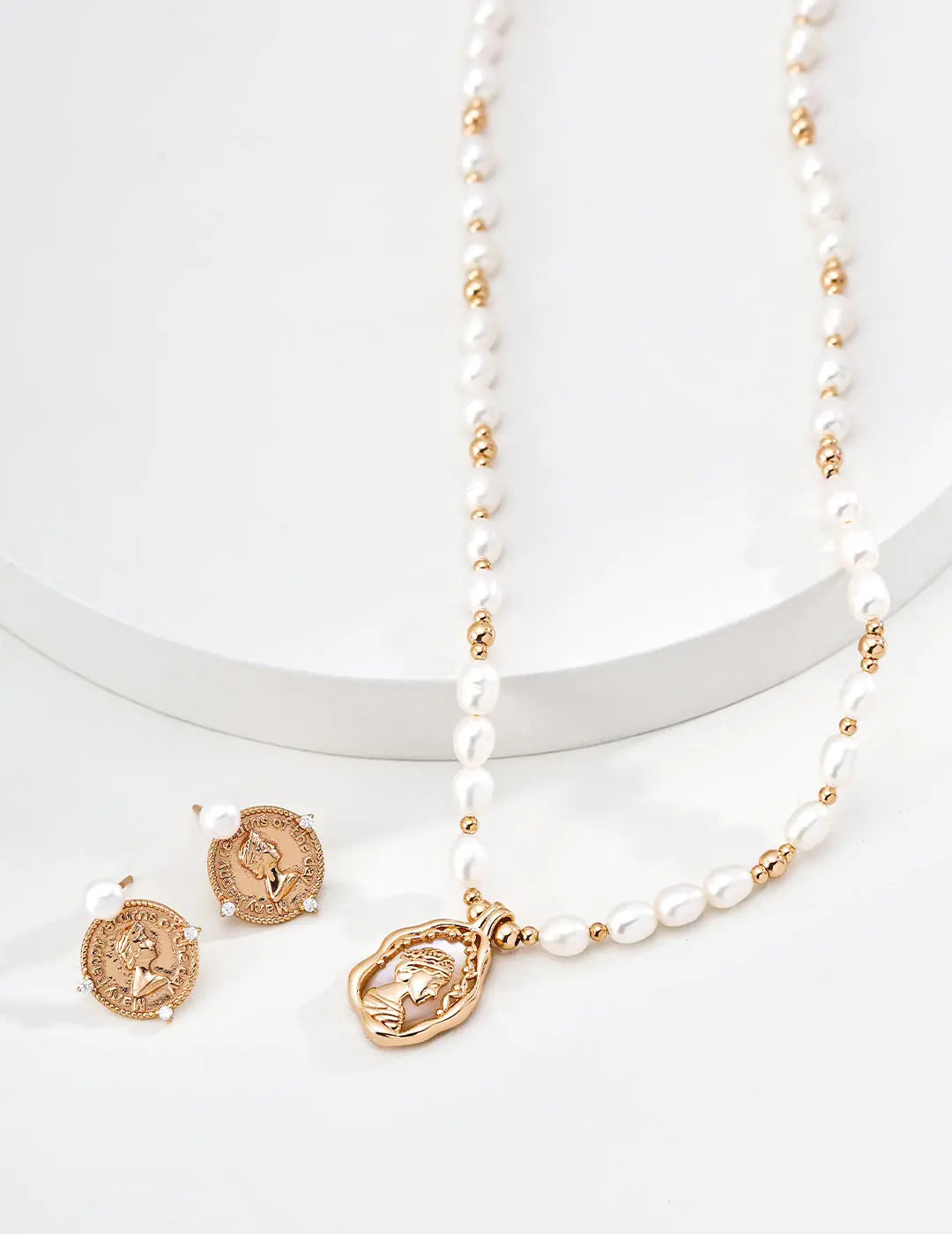 Freshwater Pearl Cameo Pendant Necklace 925 Silver Vintage Gold 38cm Irregular Beauty Pearl