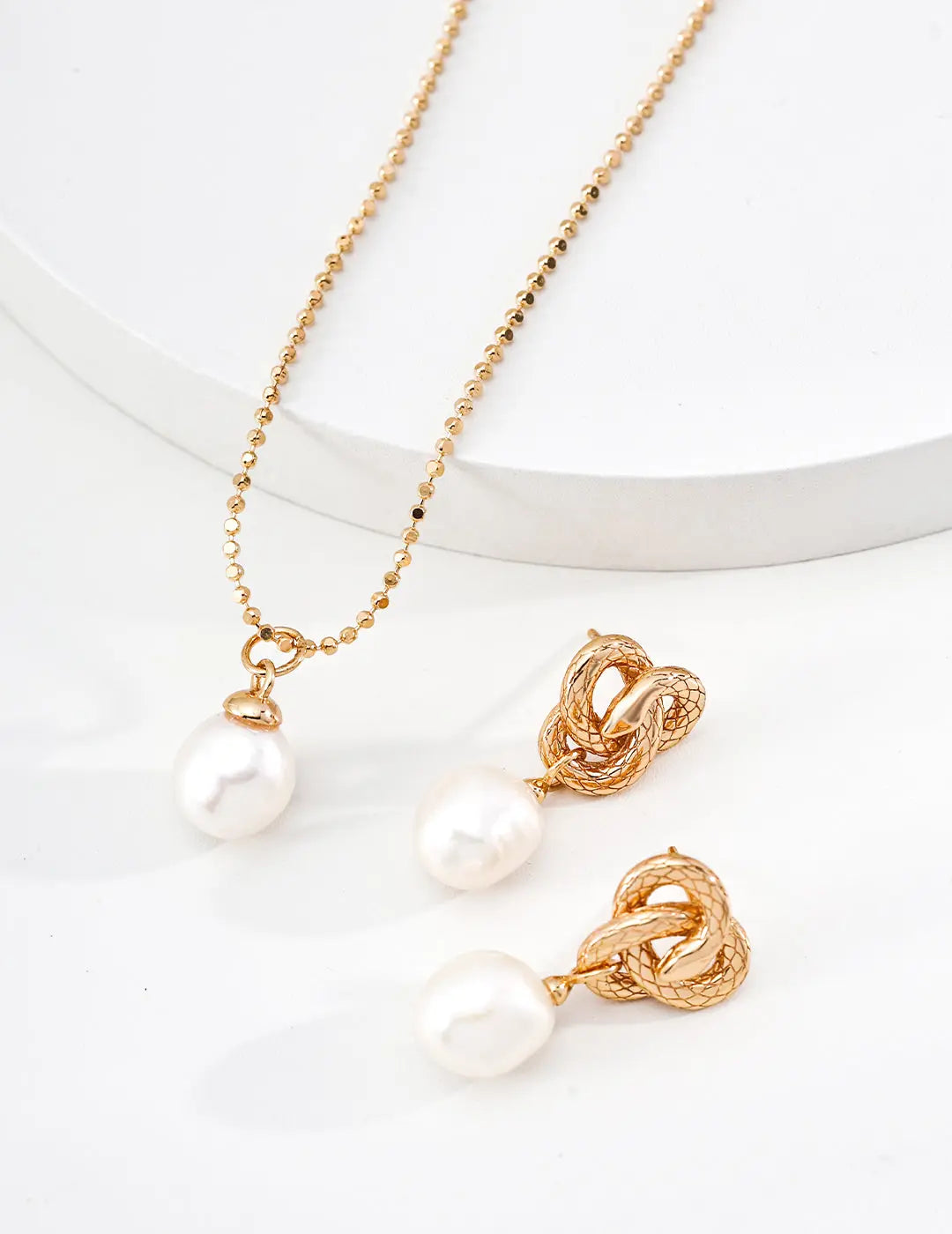 Freshwater Pearl Single Drop Pendant 925 Silver Necklace Vintage Gold 40cm Irregular Beauty Pearl