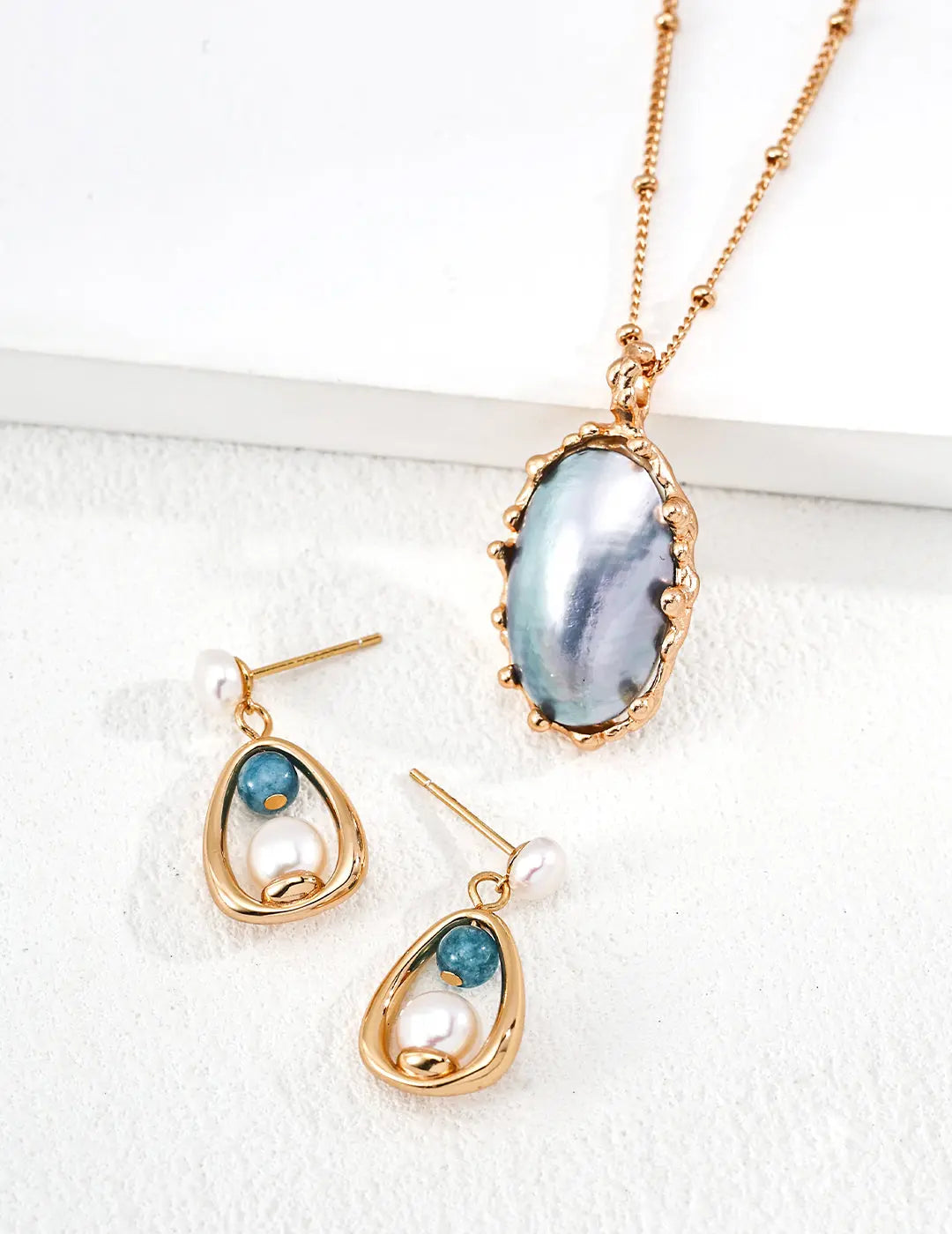 Freshwater Pearl Blue Stone Lantern Drop Earrings 925 Silver Gold 2cm Irregular Beauty Pearl