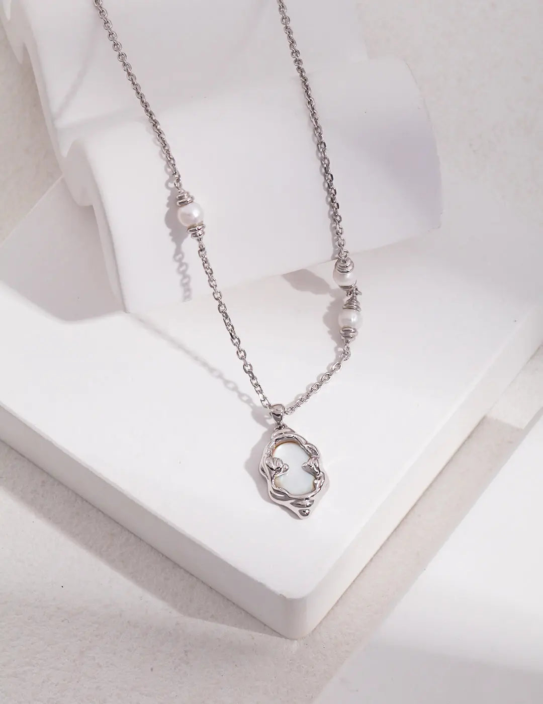 Freshwater Pearl Mother of Pearl Lava Pendant 925 Silver Necklace Gold Irregular Beauty Pearl