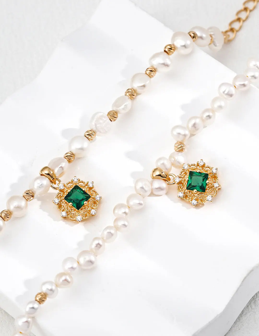 Freshwater Pearl Emerald CZ Filigree Pendant 925 Silver Necklace Gold Irregular Beauty Pearl