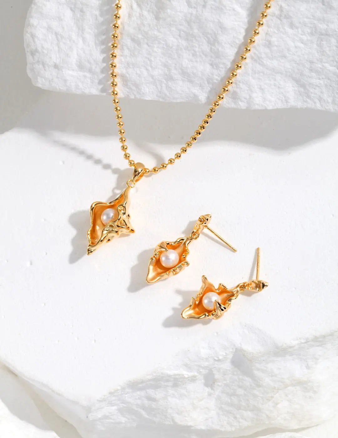 Freshwater Pearl Conch Shell Drop Earrings 925 Silver Sculptural Gold Irregular Beauty Pearl