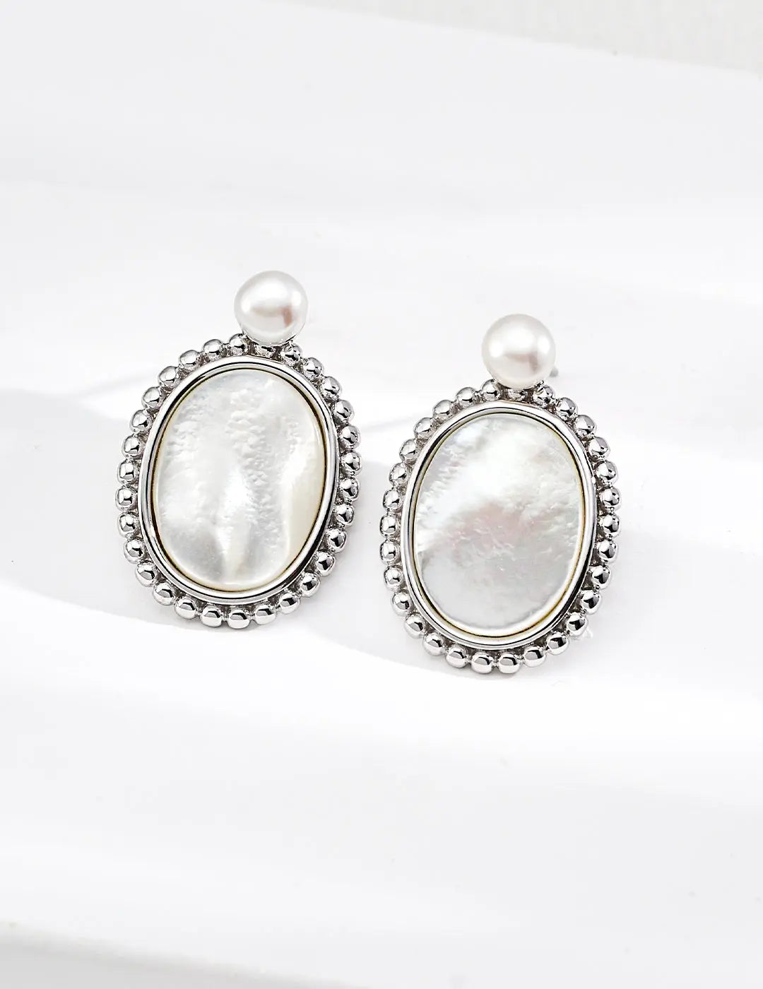 S925 Silver Mother of Pearl Freshwater Pearl Stud Earrings Vintage Irregular Beauty Pearl
