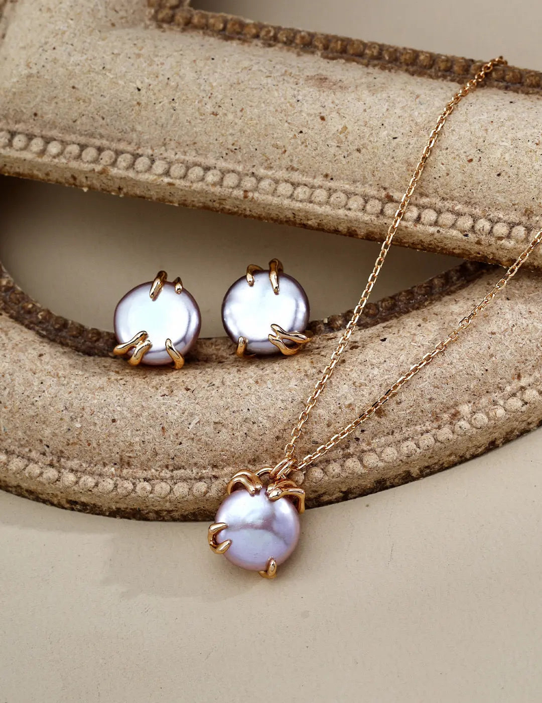 Freshwater Grey Pearl Claw Stud Earrings 925 Silver Rose Gold 1.5cm Irregular Beauty Pearl
